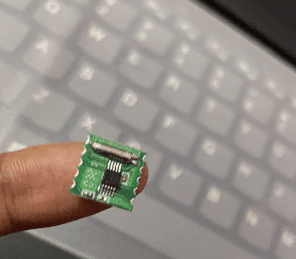 Smallest FM radio receiver CHIP